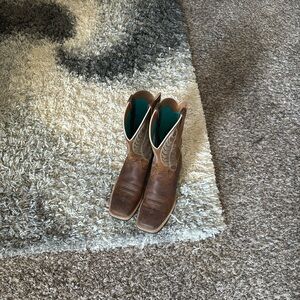 ARIAT boots size 71/2